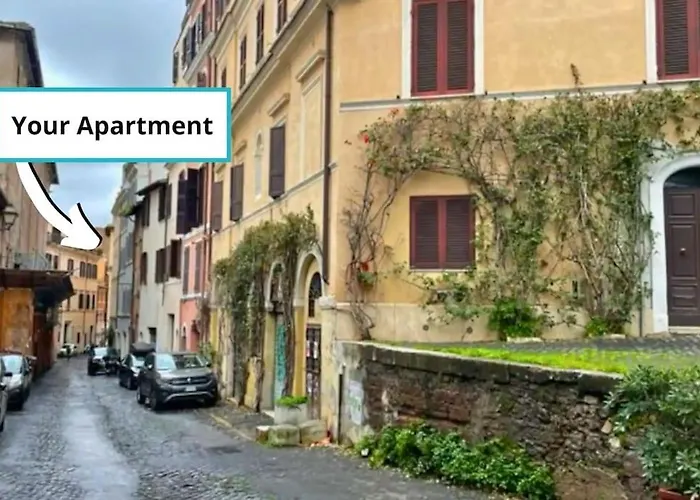 Historic Domus -100 Mt From The Colosseum And 1 Min Metro Apartment