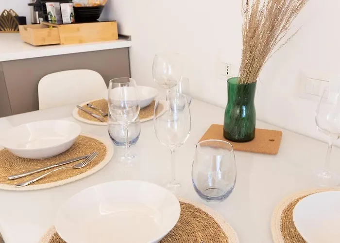 Apartment Historic Domus -100 Mt From The Colosseum And 1 Min Metro Rome